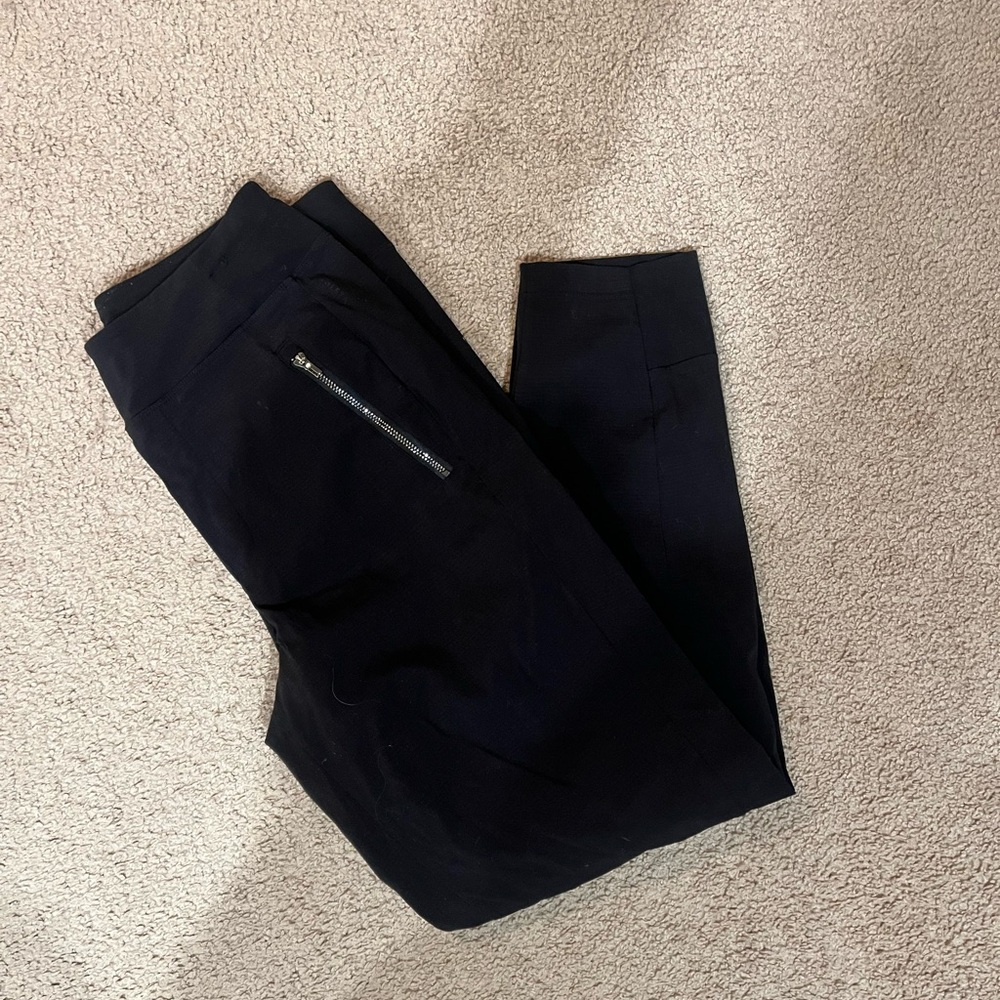 Athleta Trekkie North High Rise Jogger with Zipper Pocket